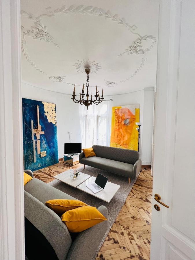Sada Art Gallery Apartment Бухарест Екстер'єр фото