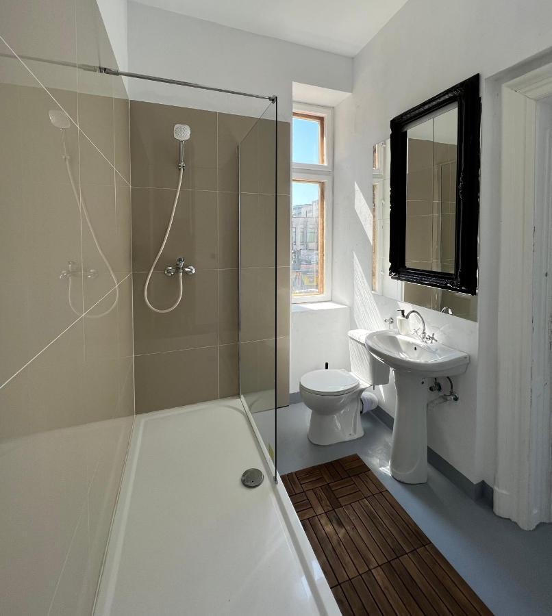 Sada Art Gallery Apartment Бухарест Екстер'єр фото